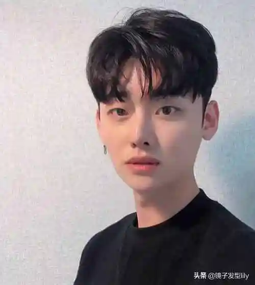 男生长脸发型长脸适合什么发型男生短发