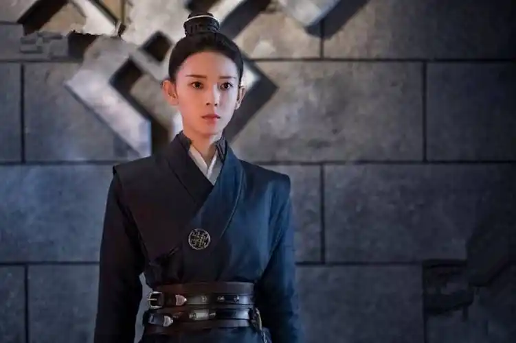 这6位女扮男装才是不糊弄,英俊又有男人味