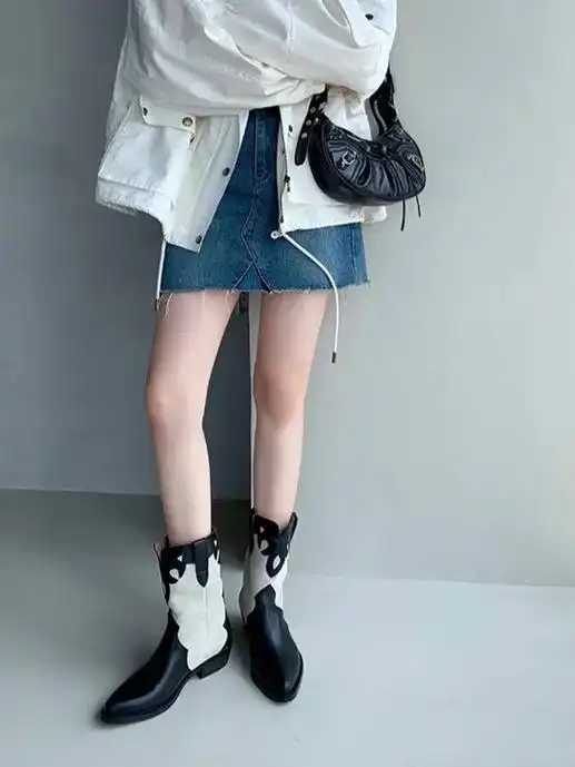 夏天也要穿靴子.