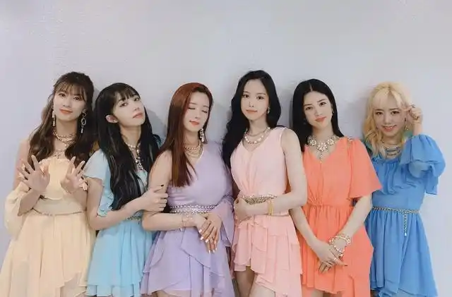 与aoa完全相反!盘点7队感情超好的韩国女团