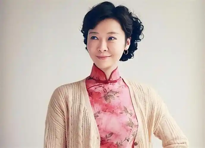 回顾著名演员柯蓝虽没结婚不代表没伴侣女人一生不该只有婚姻