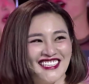 大王红唇笑容最美王源gif动图_动态图_表情包下载_soogif