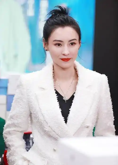 一照毁了多个家庭陈冠希艳照门15年后张柏芝含泪讲述实情