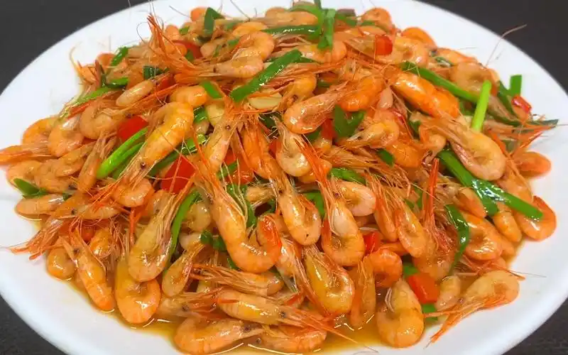 小河虾的家常做法,清洗干净后爆炒,出锅鲜香入味,满口留香,真鲜_哔哩