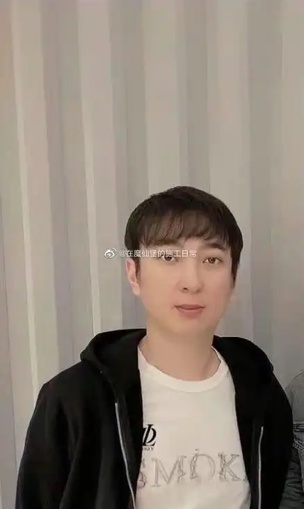 王思聪的新发型#王思聪有这帅气的脸庞在,想低调一点感觉还是挺牡的