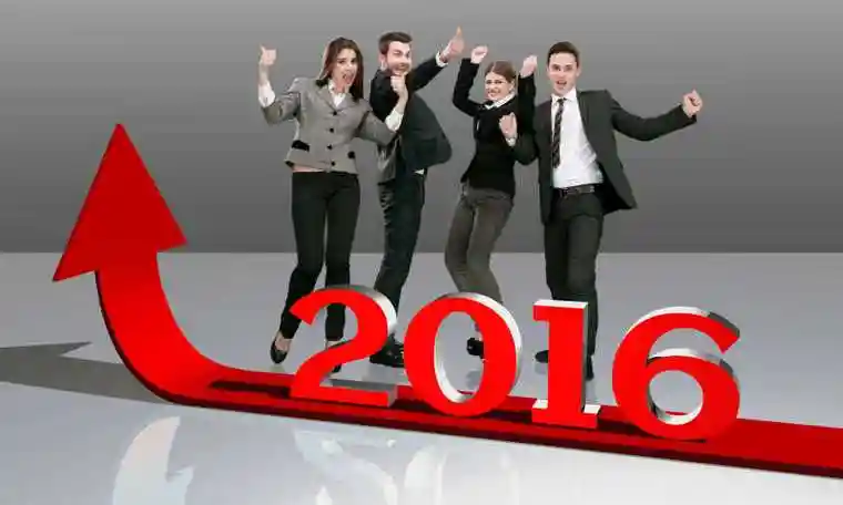 团队合作的4个人