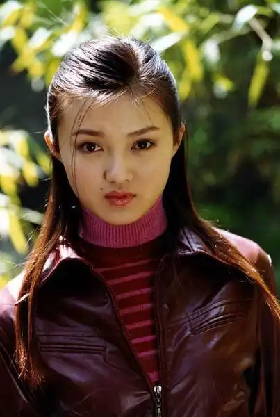 傅晶(中国内地女演员)_尚可名片