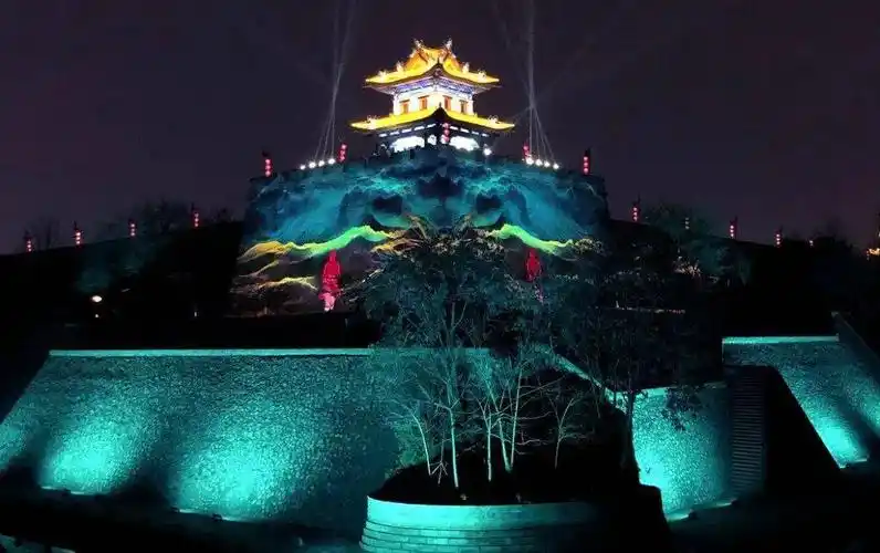 古城与现代科技的碰撞!全国七大古城墙裸眼3d灯光秀