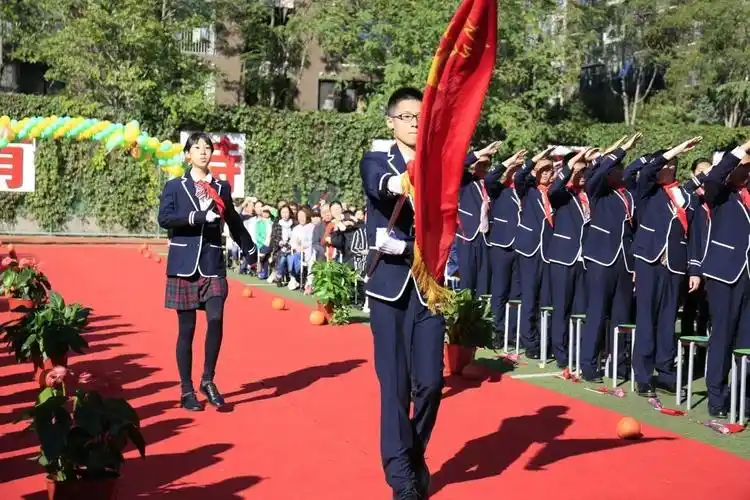 筑梦青春季成长正当时北京市广渠门中学2017级初二年级青春礼