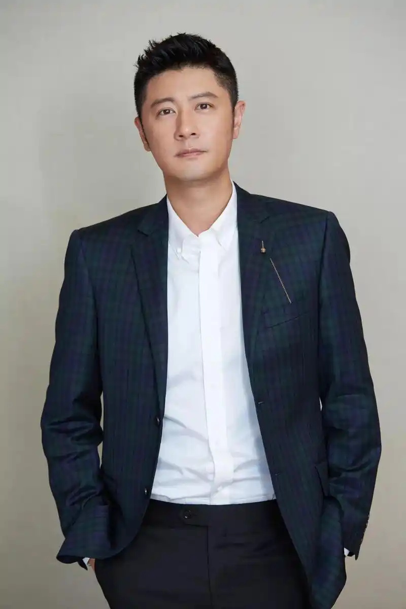 人物作者任重惊喜亮相