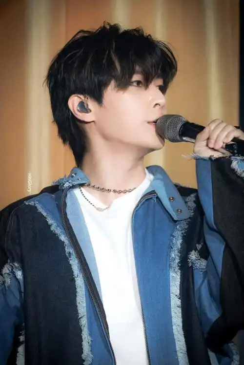 #炎亚纶澳门演唱会#