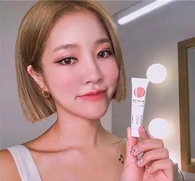 2023女生齐耳短发的超美演绎,利落率性非常受欢迎_飘逸直发_女生发型