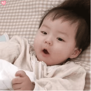 超可爱的丸子妹抓头发表情包