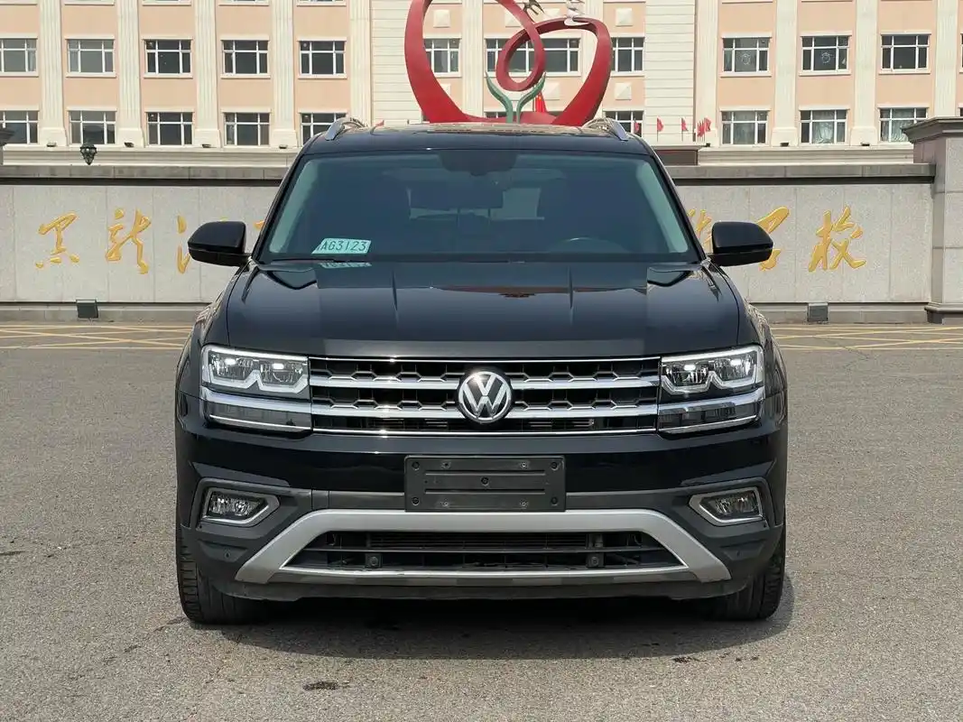 途昂是一款由大众汽车生产的豪华suv车型,它拥有宽 - 抖音