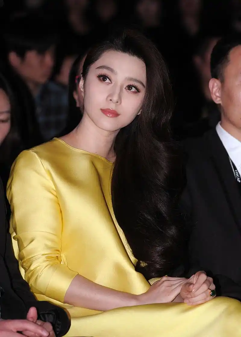 养眼美女# 范冰冰,1981年9月16日出生于山东青岛,华语影视女演员