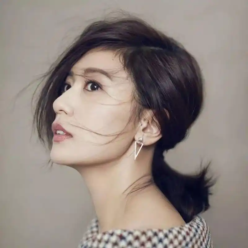 贾静雯与前夫同框最好的离婚关系与过去的人生和解