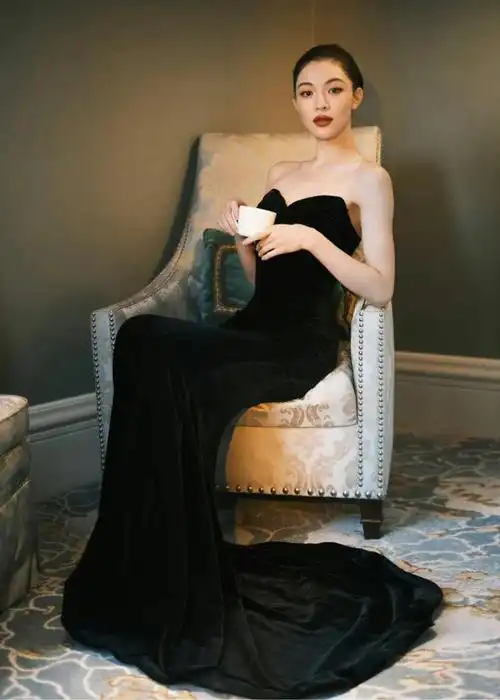 星解读|钟楚曦:突破角色束缚,向前奔跑|女演员|家庭剧|情感剧|实力派