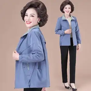 中年人妈妈春装短外套新款春秋洋气夹克中老年女装休闲上衣40岁50