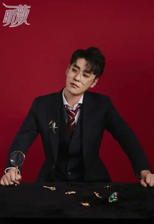 张云雷帅气儒雅写真图片99