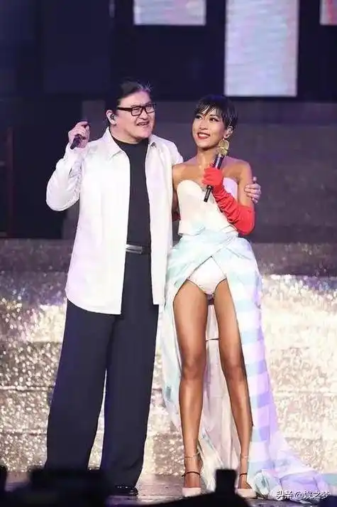 吉克隽逸已经35岁了,真的恋爱了也无妨,尊