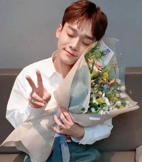 exo成员金钟大近照曝光,与小鲜肉形象形成明显反差_服兵役_沧桑_图片