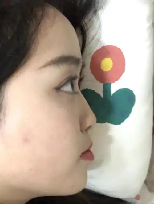 为什么扁平脸的女生更受直男欢迎