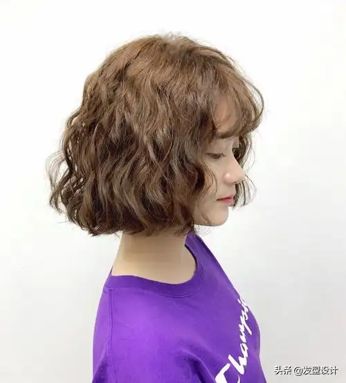 今年流行减龄短发烫发型30款,每款都心动,想换发型的收藏了
