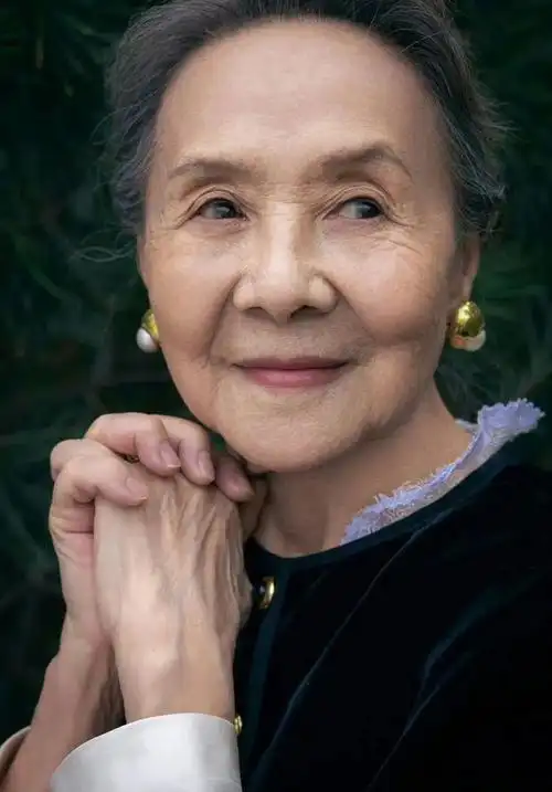 和打针脸的差距一目了然|陈冲|演员|王馥荔|李立群|古装扮相_网易订阅