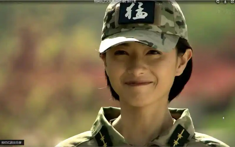 【万茜】130秒心动挑战,军装姐姐太飒了!