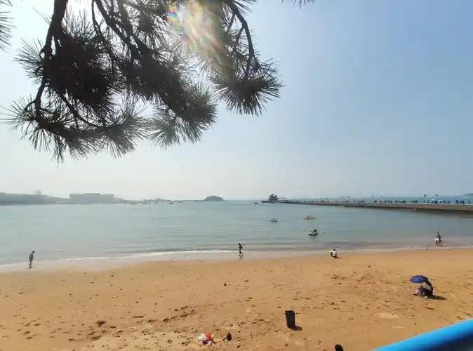 青岛海边沙滩.有进入人间瑶池之感!