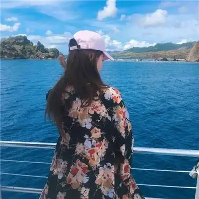 2020海边背影伤感头像女生高清大图 如今最好没有来日方长