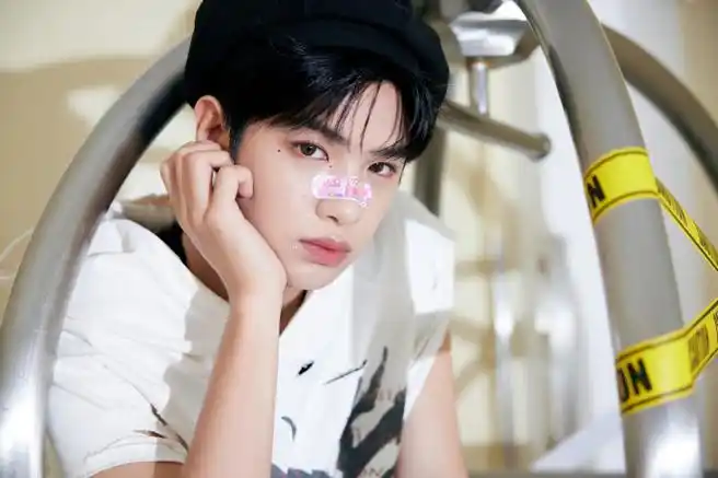 黄明昊超话天气9715,心情7715#罗蒙环球乐园#星动一夏look先