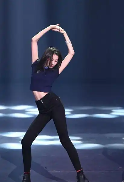 王牌对王牌关晓彤劈叉是第几集,王牌对王牌关晓彤你叉叉是哪一期