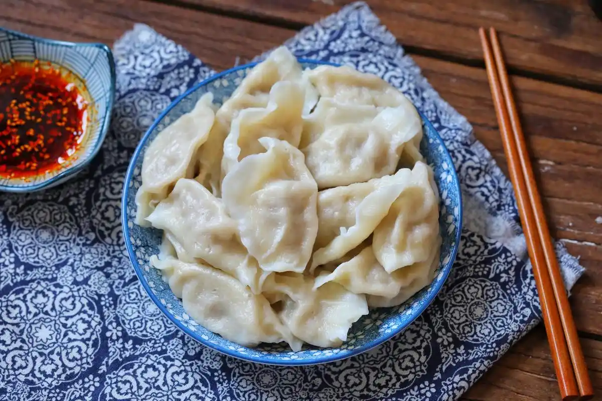 东北人冬天最爱的饺子,好吃不腻,一口一个真香,现