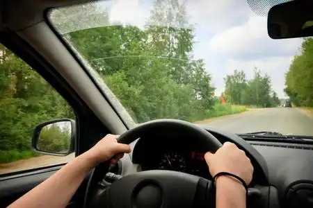 开车车速表图片