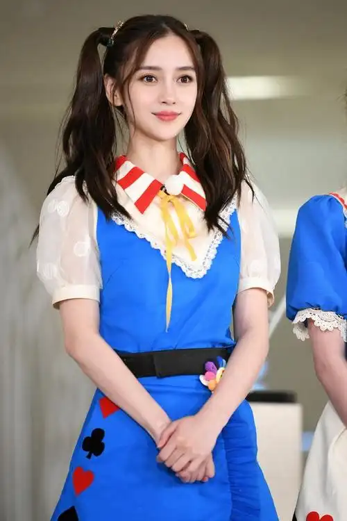 angelababy《奔跑吧》双马尾时尚造型图片