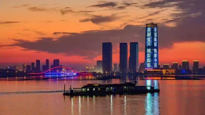 这里是宜兴请查收中国陶都正式向您发出邀请函