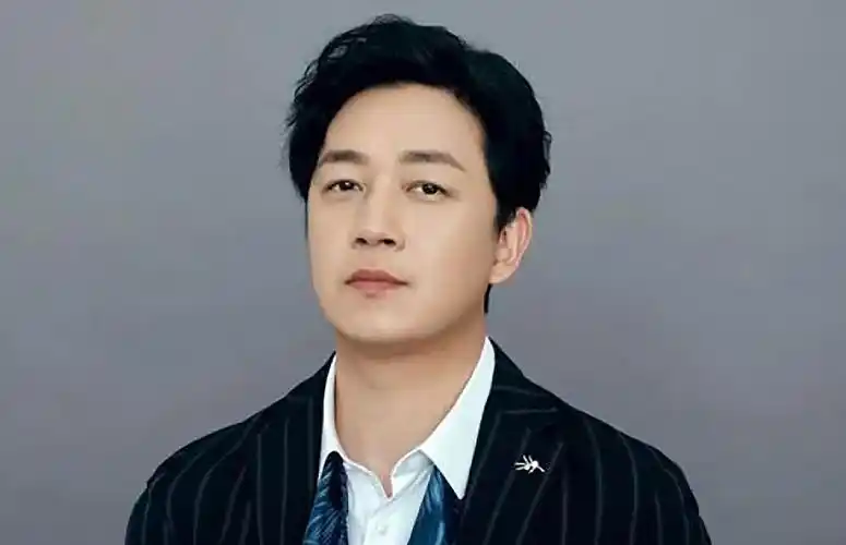 潘粤明的12幅书法作品欣赏笔墨新颖自成一体笔下有真功夫