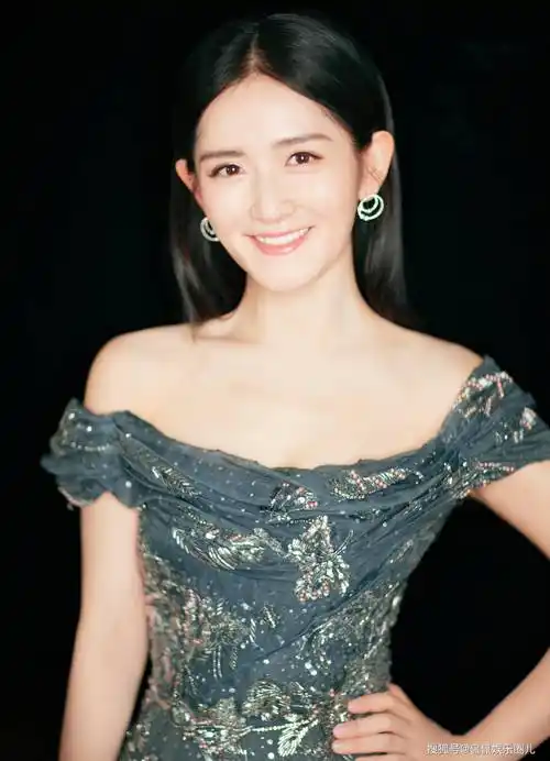 42岁谢娜,着实性感迷人女人味十足!_观众_演技_中国