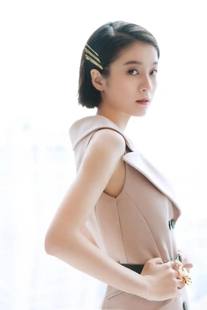 张雪迎作为论坛大使受邀出席tmagazine  第三届全球风格论坛[给你小心