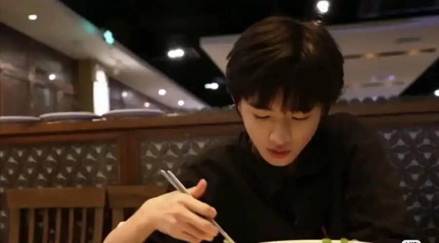 小宋老师的女友视角