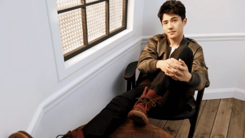 盘点几位小鲜肉男明星,颜值人气都不分上下,你最喜欢谁呢?