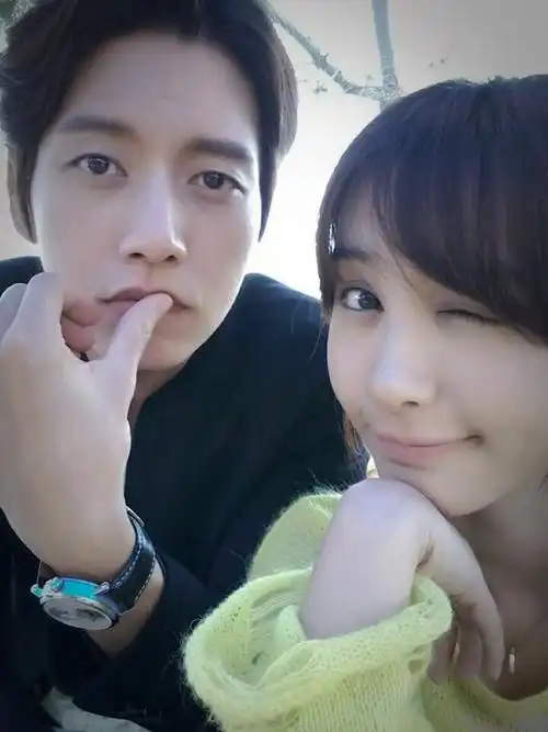 远爱李菲儿朴海镇岸夏夫妇秀恩爱