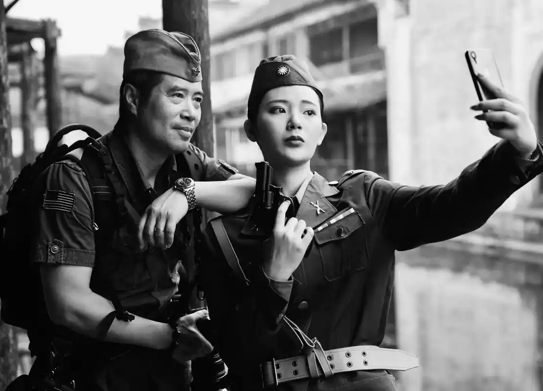 摄影花絮 #秀一下自己  在东海影视基地拍摄《保密局的枪声 - 抖音