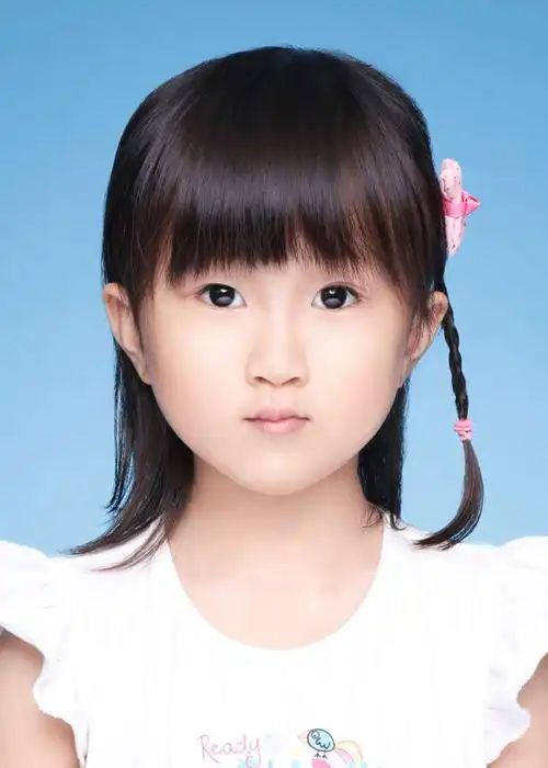 小爱入幼儿园的照片