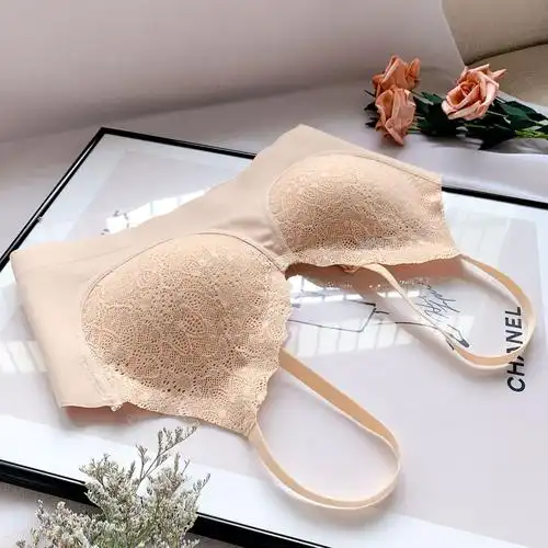 日本满天星蕾丝吊带乳胶内衣聚拢无钢圈收副乳可调节肩带背心