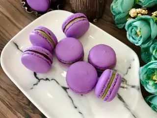 法式紫色马卡龙