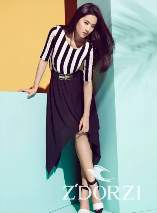 刘亦菲代言拍摄卓多姿2015春季新款女装广告画册