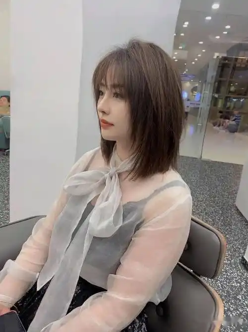 2021年最火"初恋锁骨发"_乌兰察布_内蒙古自治区_匈奴