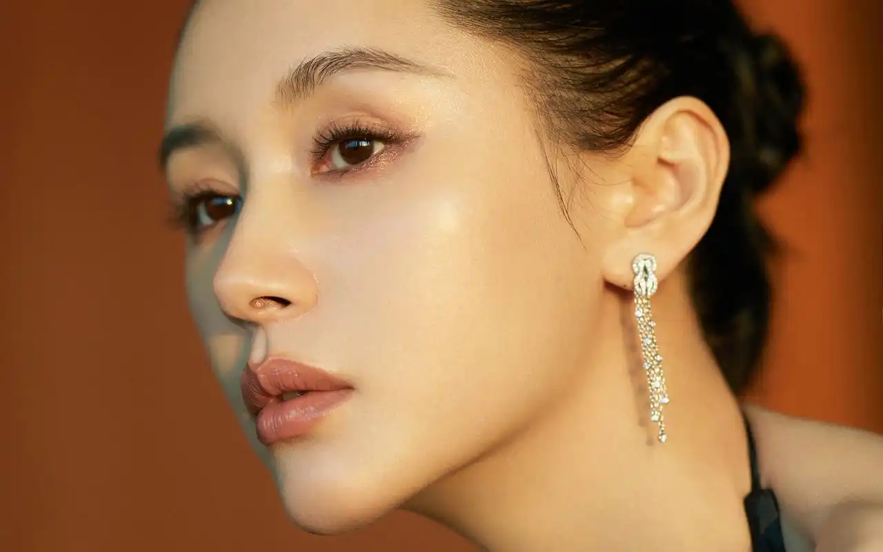 王子文性感优雅写真桌面壁纸